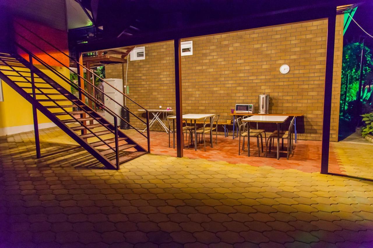 Primorie Guest House Tsandrypsj Buitenkant foto