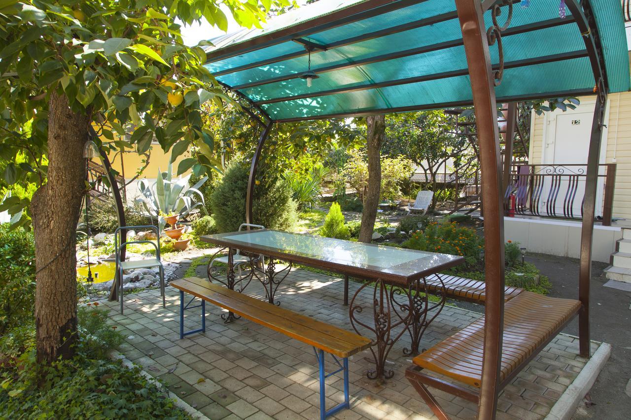 Primorie Guest House Tsandrypsj Buitenkant foto